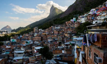 Rocinha vira bunker do CV e tem arsenal estimado em 1.500 fuzis, sete vezes maior que de um batalhão operacional da PM