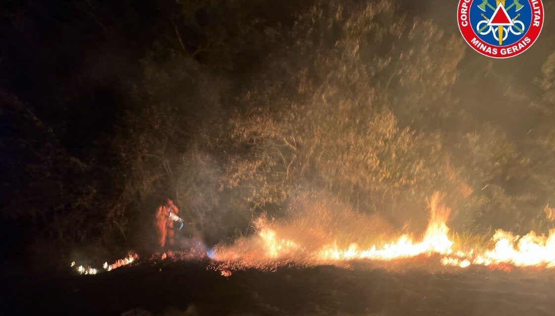 Incêndio foi registrado no bairro Santana, em Formiga