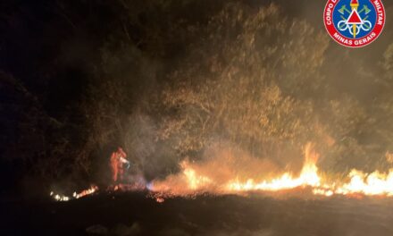 Incêndio foi registrado no bairro Santana, em Formiga