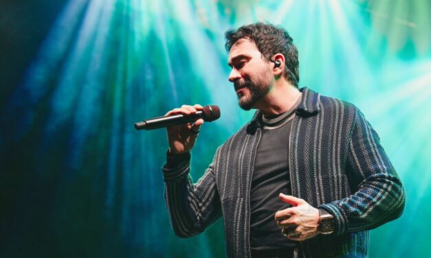 Padre Fábio de Melo e Celina Borges emocionam público em noite de fé no “Cantando a Vida”