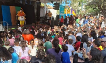 Festival com 140 atrações em Poços  