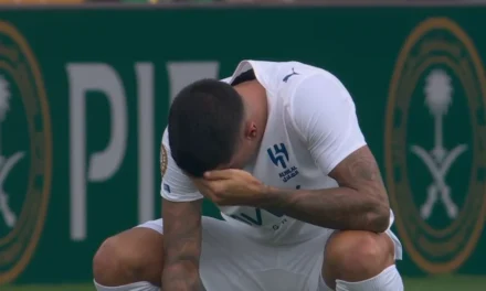 Fluminense x Al-Hilal: jogadores se emocionam com minuto de silêncio para Diogo Jota
