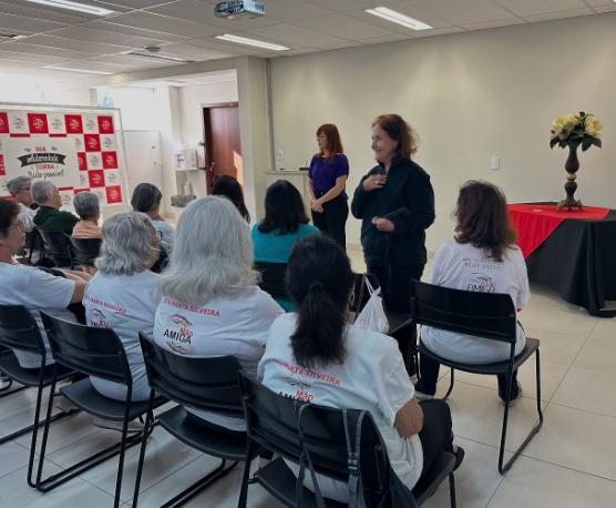 Associação Mão Amiga promove tarde de reflexão e esperança com relatos de superação