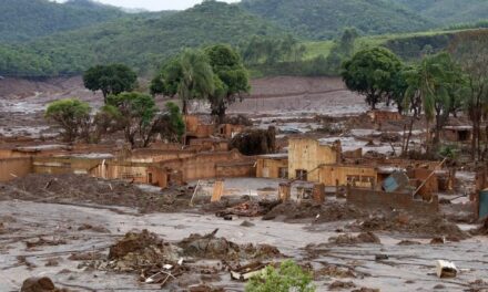 Ampliação de projeto da mineradora Samarco coloca moradores da bacia do Rio Doce (MG) em risco