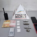 PM prende suspeito e apreende menor por tráfico de drogas na Lajinha