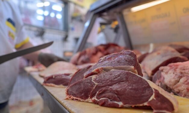 Tarifaço de Trump já impacta exportações de pescados, manga e carnes