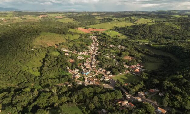 População ameaçada por projeto de mineradora recebe certificado de comunidade quilombola