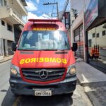 Bombeiros socorrem vítima de mal súbito, em Formiga