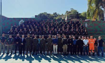 General Comandante da 4ª Região Militar visita Tiro de Guerra de Formiga