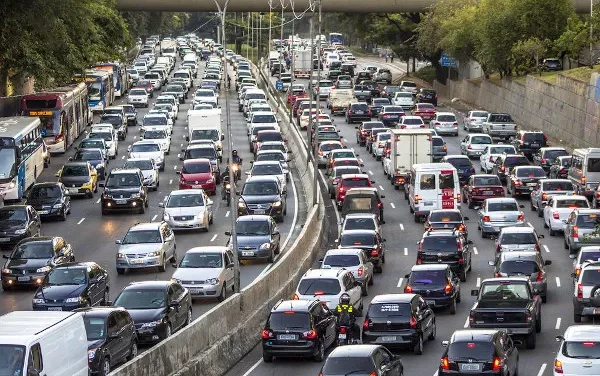 Veículos movidos a etanol, elétricos e híbridos ganham isenção de IPVA em Minas