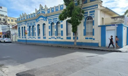 Escola Rodolfo Almeida fará assembleia geral para discutir sobre implantação de modelo cívico-militar