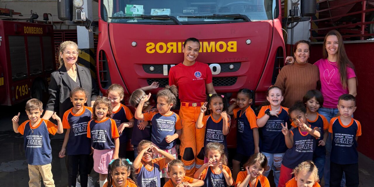 Alunos do CEMEI visitam sede do Corpo de Bombeiros em Formiga