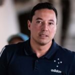Cruzeiro protesta contra arbitragem após derrota para o Santos e fará reclamação formal à CBF