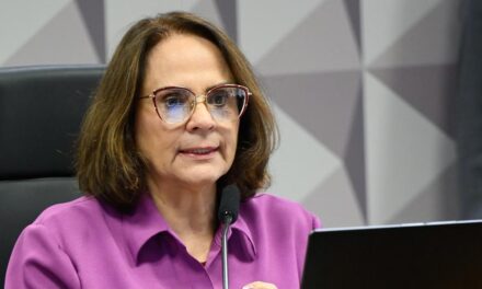 Damares Alves revela diagnóstico de câncer de mama e inicia tratamento