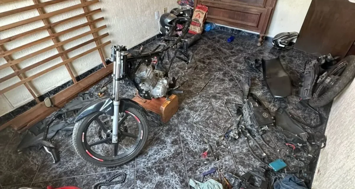 Homem é preso por tráfico de drogas e desmanche de moto furtada em Divinópolis