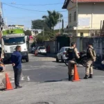 Gari é morto a tiros após motorista ameaçar equipe de coleta de lixo em BH