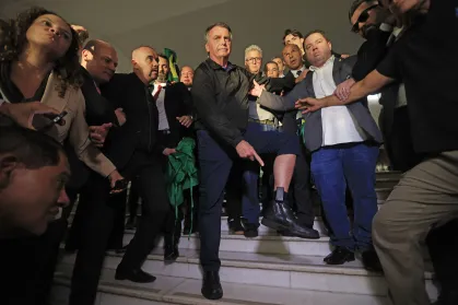 Datafolha: 48% querem Bolsonaro preso; 46% o desejam livre