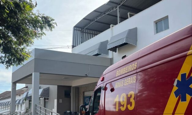 Corpo de Bombeiros socorre vítima de queda no bairro Novo Horizonte, em Formiga