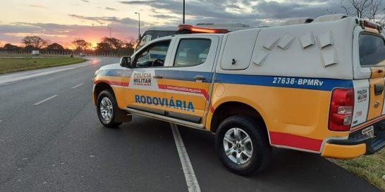 Quadrilha especializada em roubos a caminhoneiros troca tiros com a PM em Belo Horizonte