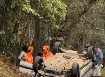 Acidente grave entre Piumhi e Pimenta mobiliza Corpo de Bombeiros na MG-050