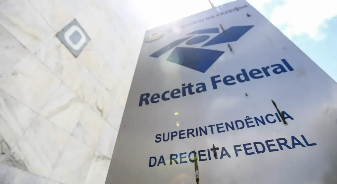 Receita Federal equipara fintechs a bancos para reforçar combate à lavagem de dinheiro