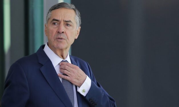 Filho de Barroso decide não retornar aos EUA após sanções de Trump