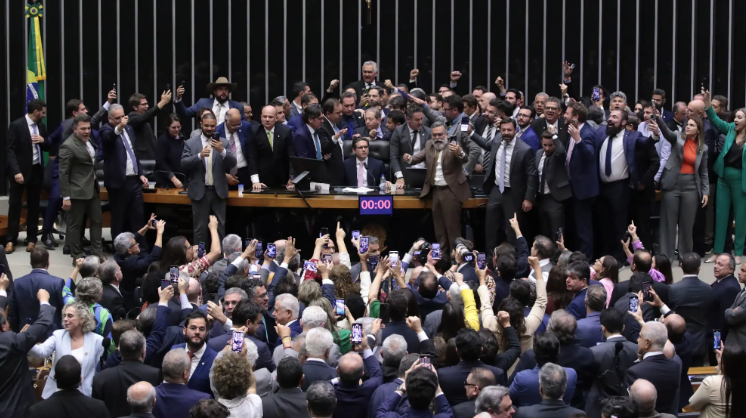 Impeachment de Moraes: oposição reúne 41 senadores e pressiona presidente do Senado