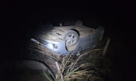 Condutora perde controle do veículo e capota na BR-354 após ultrapassagem