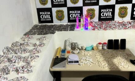 Dupla é presa com mais de mil pinos de cocaína em operação contra o tráfico em Além Paraíba
