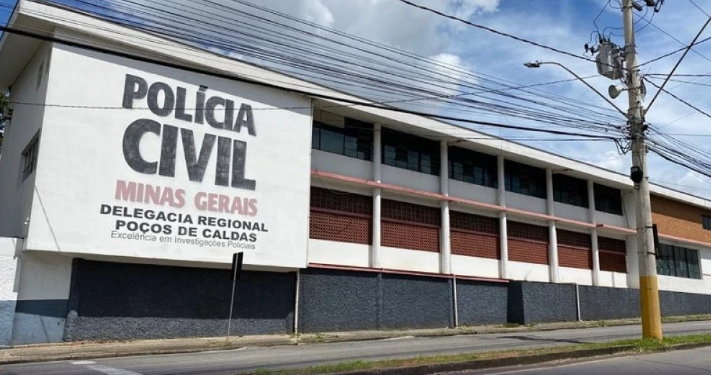 Mulher morre após ser atropelada pelo próprio marido em Poços de Caldas; Polícia Civil investiga o caso