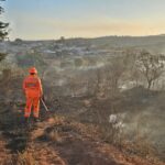 Área de cerrado pega fogo no bairro Maringá, em Formiga