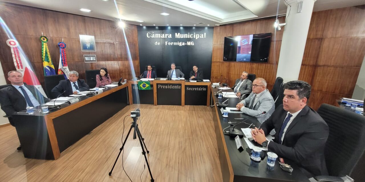 Câmara Municipal derruba veto do Executivo e mantém projeto de Aluguel Social
