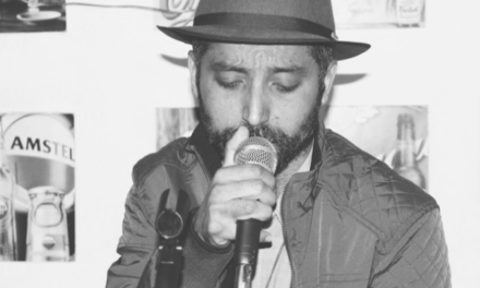 Compositor formiguense lança novos singles nas plataformas digitais com letras que cruzam música, psicologia e território