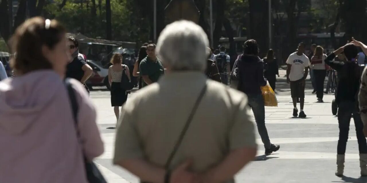 Mais de 640 mil aposentados e pensionistas devem realizar prova de vida em 2025