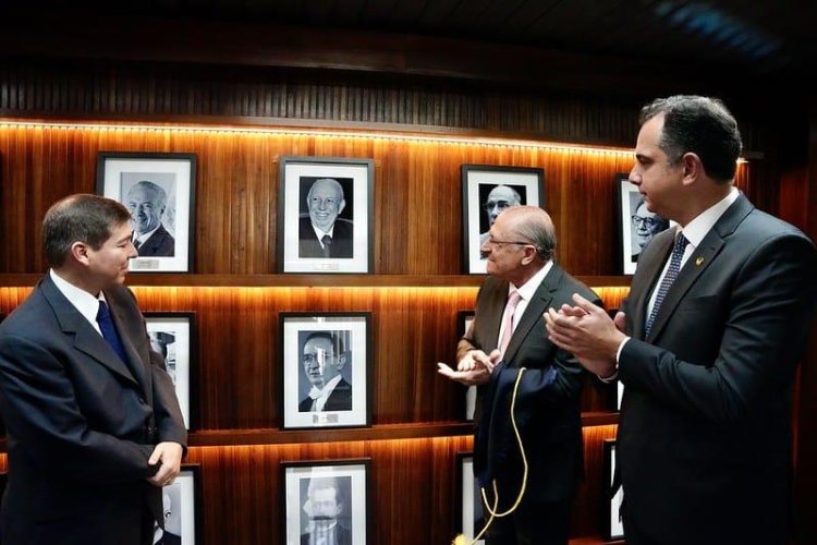 Ao lado de Alckmin, Pacheco participa de evento em homenagem ao ex&vice&presidente José Alencar  