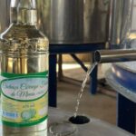 Lei estadual traz otimismo e cautela para produtores de cachaça mineira  