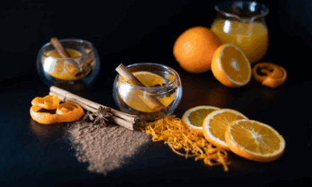 Chá de casca de laranja com canela reúne sabor, aroma e benefícios à saúde