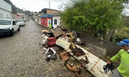 Prefeitura de Formiga reforça limpeza urbana e alerta sobre descarte irregular de resíduos