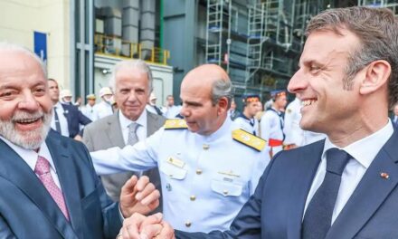 Lula e Macron reforçam diálogo para destravar acordo entre Mercosul e União Europeia