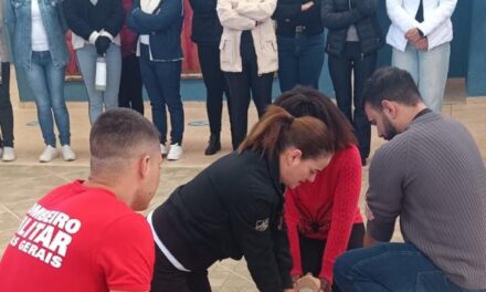 Treinamento prepara educadores para emergências em ambiente escolar, em São Francisco de Paula