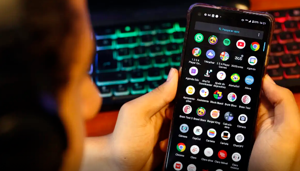 Senado vota Projeto de Lei para proteção de crianças na internet nesta quarta-feira (27)