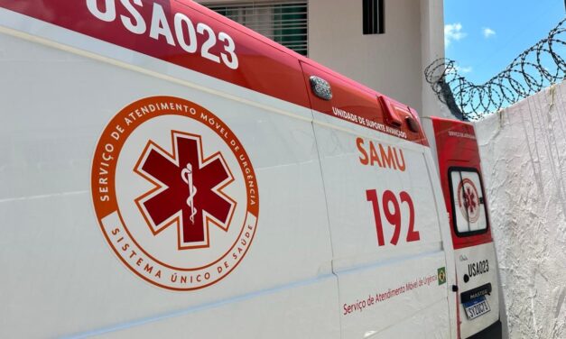 Homem fica ferido em colisão entre motos no Centro de Divinópolis