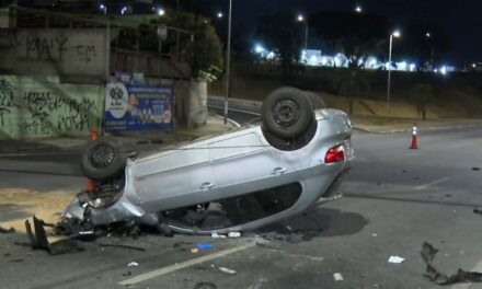 Torcedor do Cruzeiro morre em acidente após capotamento na Cristiano Machado, em BH