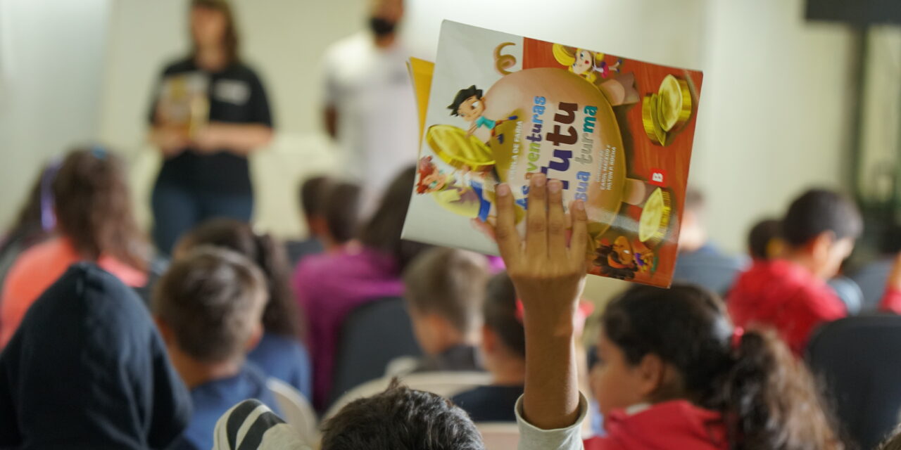 Projeto de incentivo à leitura e à educação financeira retorna às escolas de Formiga