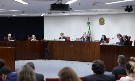 STF forma maioria para condenar Bolsonaro e aliados por organização criminosa