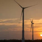 Estudo da Oxfam revela desigualdade na transição energética global