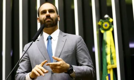 Conselho de Ética da Câmara abre processo contra Eduardo Bolsonaro por possível quebra de decoro
