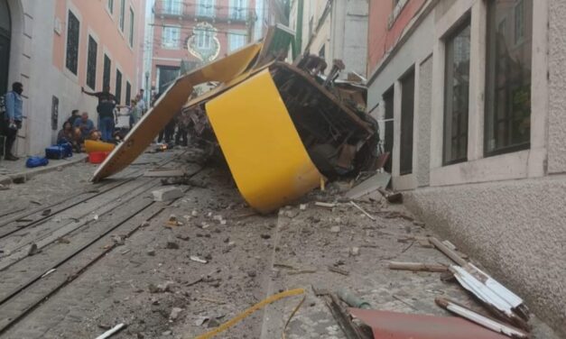 Elevador da Glória descarrila e deixa três mortos e 20 feridos