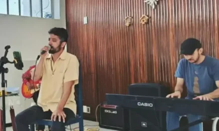 Residência Inclusiva de Formiga celebra Dia Nacional de Luta da Pessoa com Deficiência com sarau musical