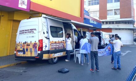 Vacimóvel percorre Formiga com vacinação acessível em diferentes pontos da cidade